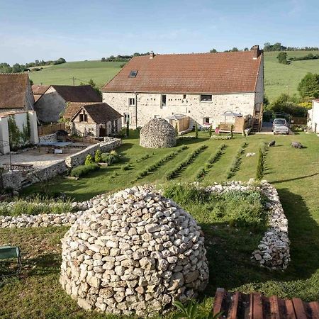Вилла Les Bories En Champagne Montlevon Экстерьер фото